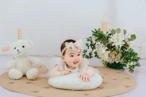 日照宝宝多久会抬头